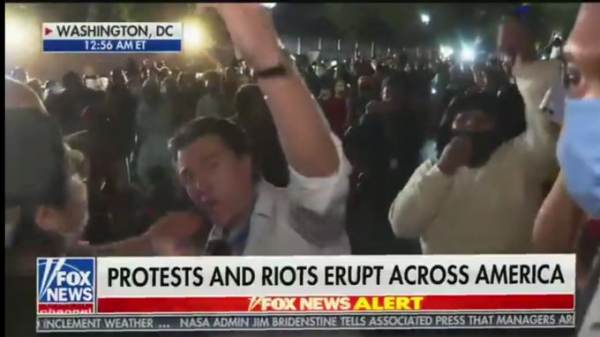  Violent Liberal Protest Mob Chases Fox News Reporter From White House