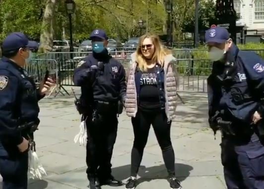  Single Mother Arrested and Cuffed in de Blasio’s New York City for Protesting the Lockdown (VIDEO)