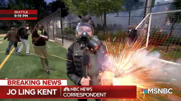  Seattle: NBC Reporter Hit With Firework Thrown By Rioters, Still Refers To “Peaceful” Protest