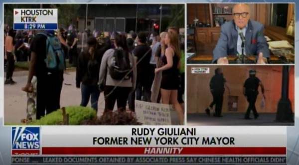  Rudy Giuliani: De Blasio Is Calling Individual Police Chiefs and Telling Them Not to Enforce the Law or Make Arrests (VIDEO)