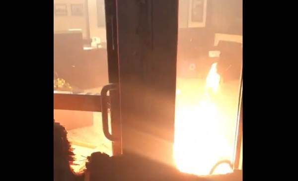  BREAKING: The ‘Mostly Peaceful’ Rioters Break Into Portland Police Union for Third Time, Light It On Fire… Again