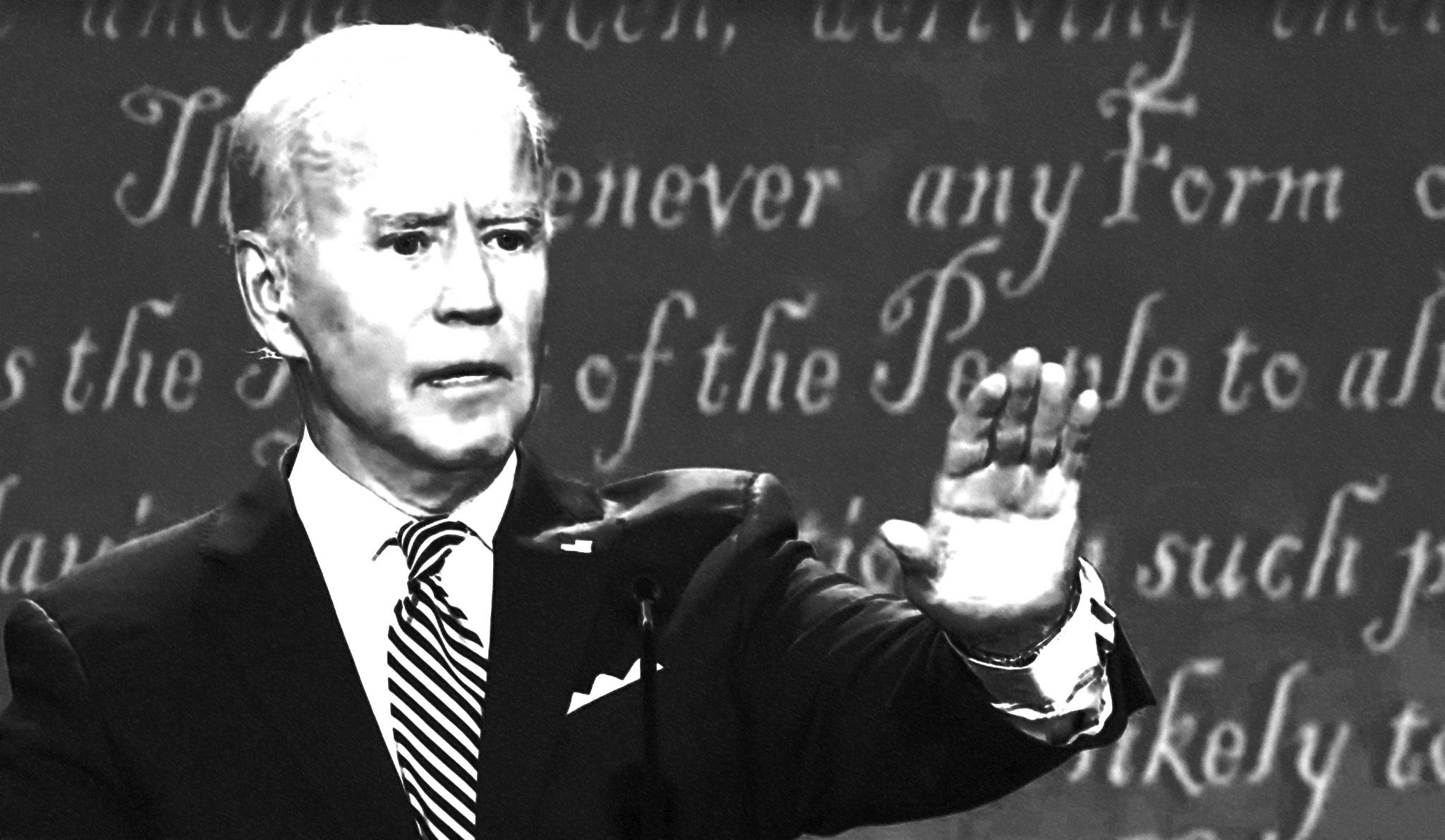  FACT CHECK: “It’s a rosary that Biden wears that belonged to his son Beau Biden”