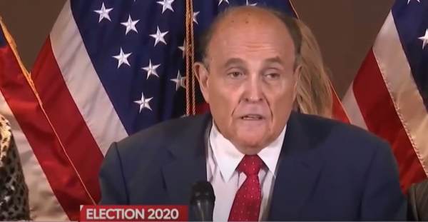 “What do we Have to Do to Get the FBI to Wake Up!?” – Rudy Giuliani BLASTS AWOL FBI over Voting Machine Irregularities and Election Fraud (VIDEO)