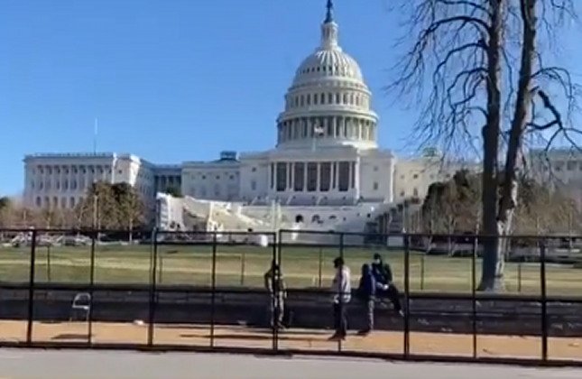  WALLS WORK NOW? Huge Barrier Built Around Capitol Building In DC (VIDEO)