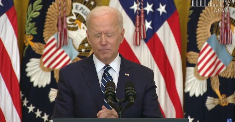  Biden Press Conference Was a Disaster – The Lapdog Media Didn’t Care Biden Was Reading Notes from the Podium – It Was a Catastrophe