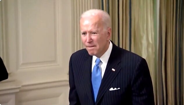  Psaki Says Biden ‘Takes Questions Several Times A Week’ – Videos Expose Aides Rushing Reporters Out