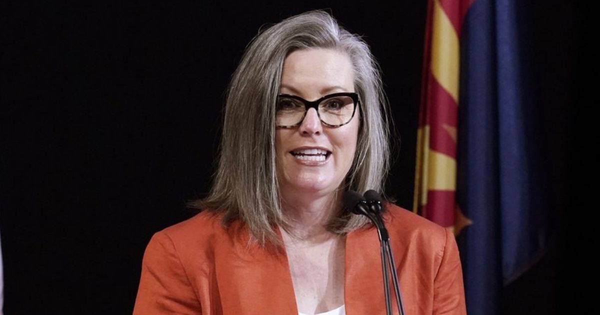  Maricopa County Announces They Will No Longer Use the 2020 Voting Machines – GOP Senator Wendy Rogers Chimes In: “Ban ALL fraud machines!”