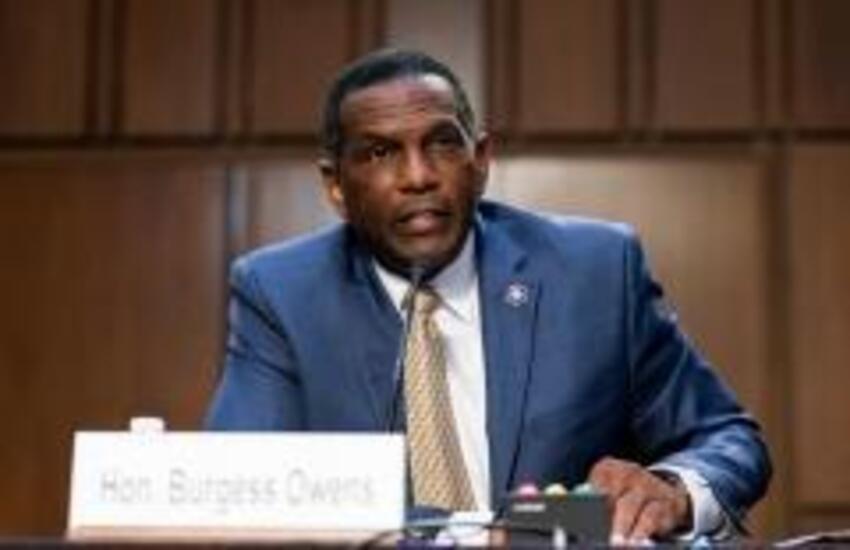  Rep. Burgess Owens: ‘What Makes Our Country Work Is Faith, Family, the Free Market and Education’