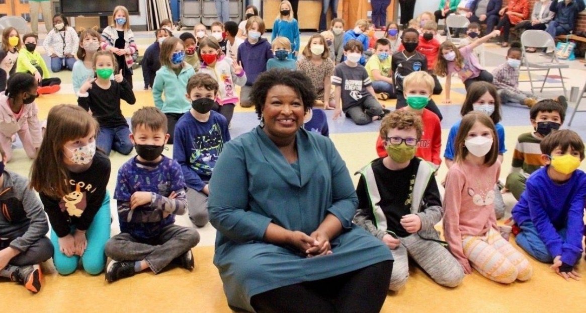  “False Political Attack” – Stacey Abrams Lashes Out at Republicans Who Blasted Her For Maskless Photo Surrounded by Masked Children