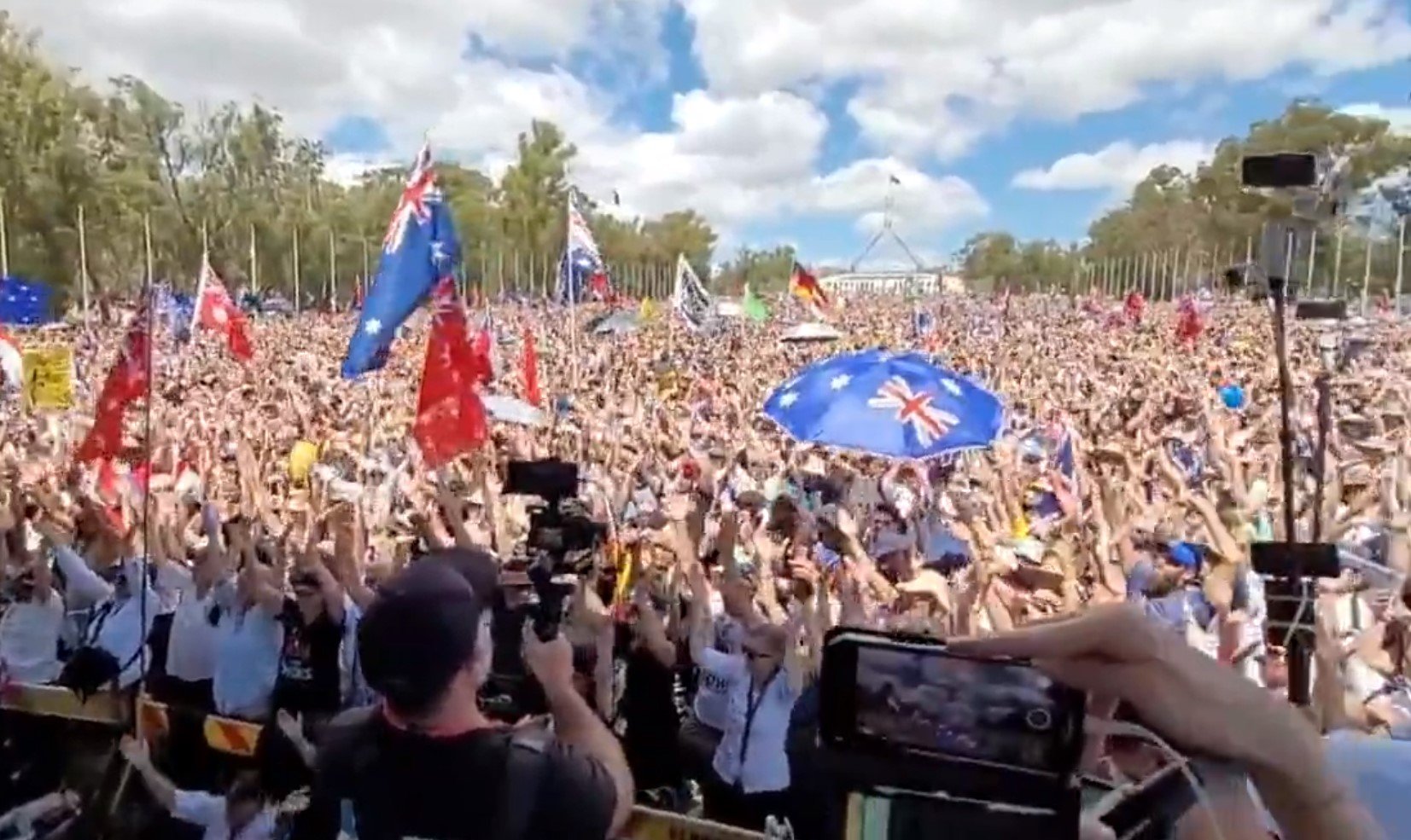  Hundreds of Thousands Demonstrate For Freedom from Tyrannical Government Outside Parliament House in Canberra, Australia (VIDEO)