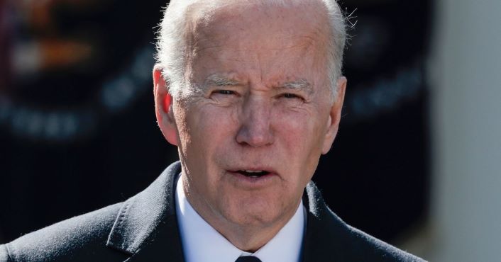  Did Biden Get Thrown Under the Bus by His Chief of Staff? Just Look at What He Tweeted