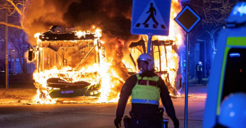  DISGRACEFUL! German media blame “Right Wing Extremists” instead of the real culprits – “Muslim thugs” – for Easter week riots in Sweden