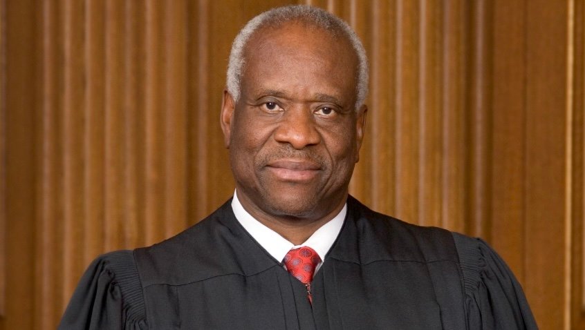  Twitter Allows Racist Attacks on Justice Clarence Thomas to Trend