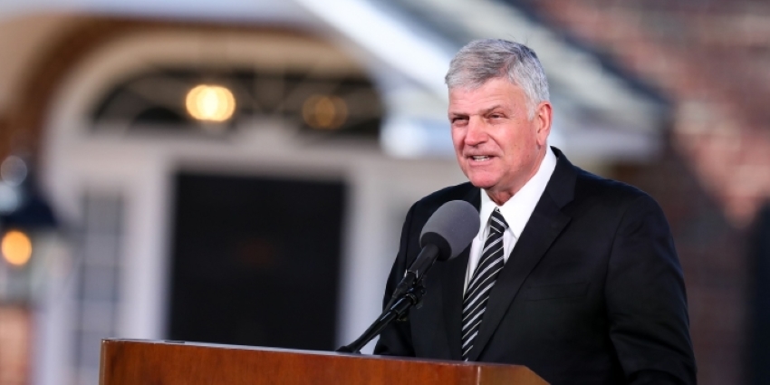  Rev. Franklin Graham: ‘Wake Up America! What the Socialist Politicians Are Doing to this Country Is Dangerous’