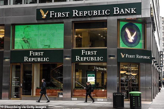  JPMorgan, PNC Bid to Buy First Republic Bank After FDIC Takeover – Seizure and Sale Could Come as Soon as This Weekend