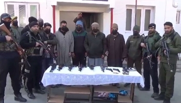  Kashmir: Indian police bust Islamic terror cell smuggling weapons from Pakistan