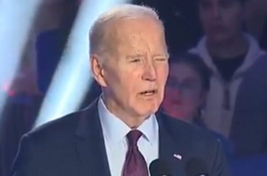  Joe Biden Tells Crowd He Recently Spoke to French President Who’s Been Dead Since 1996 (VIDEO)