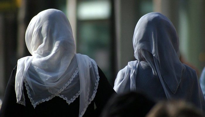  New York City agrees to pay $17,500,000 to two Muslimas for having them take off their hijabs for mugshots